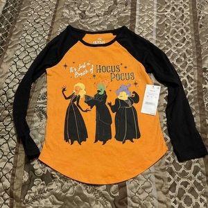 Girls Hocus Pocus shirt size 4/5